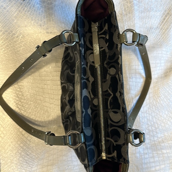 Coach Black and Gray Signature Optic Gallery Tote - Picture 5 of 12